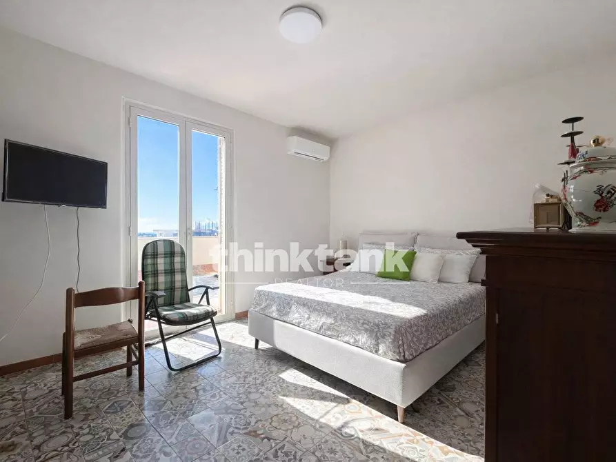 Immagine 12 di Attico in vendita  in Via Menza a Catania