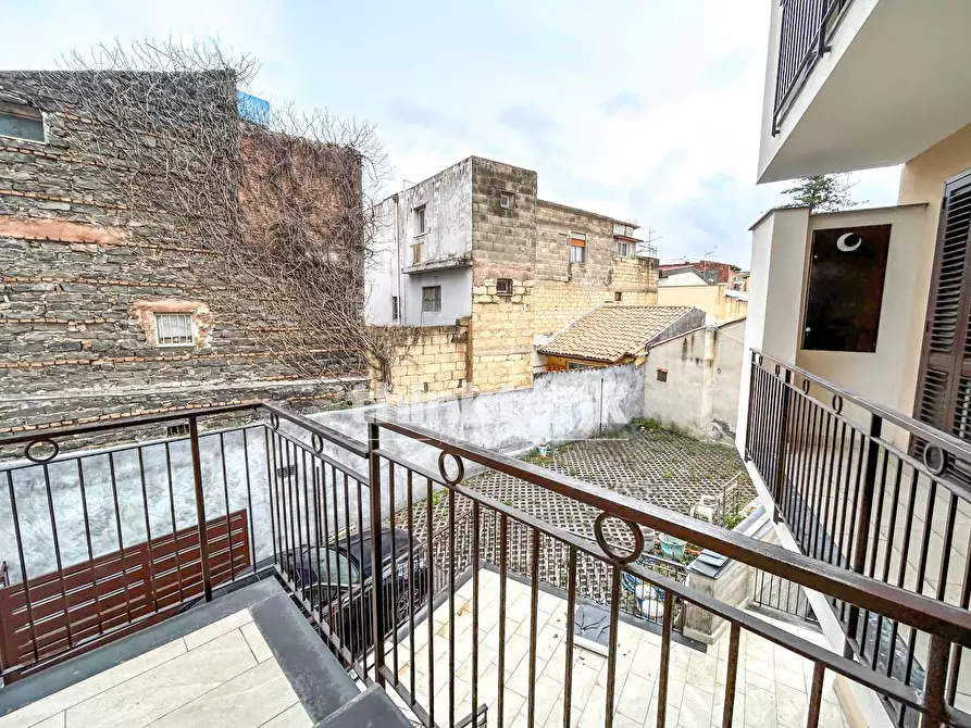 Immagine 1 di Appartamento in vendita  in Via Ogliastro a Catania