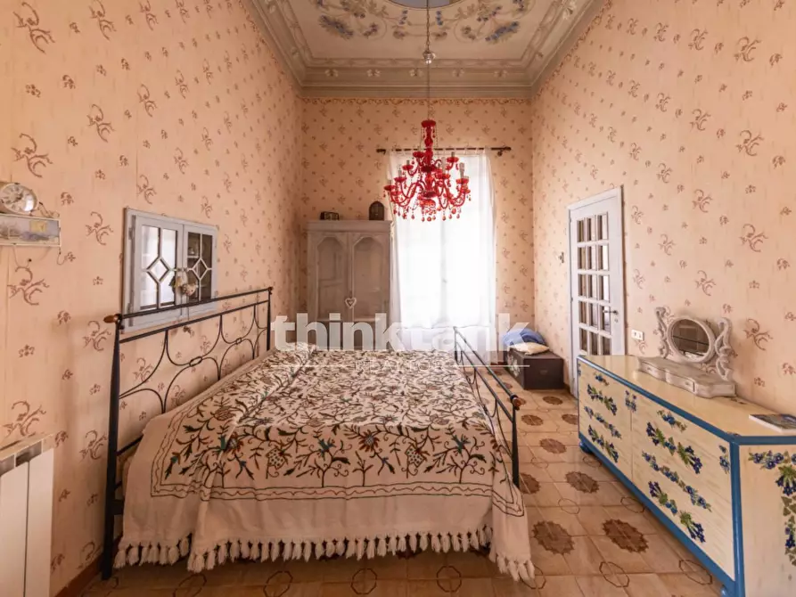 Immagine 3 di Villa in vendita  in Via Santa Lucia a Gravina Di Catania