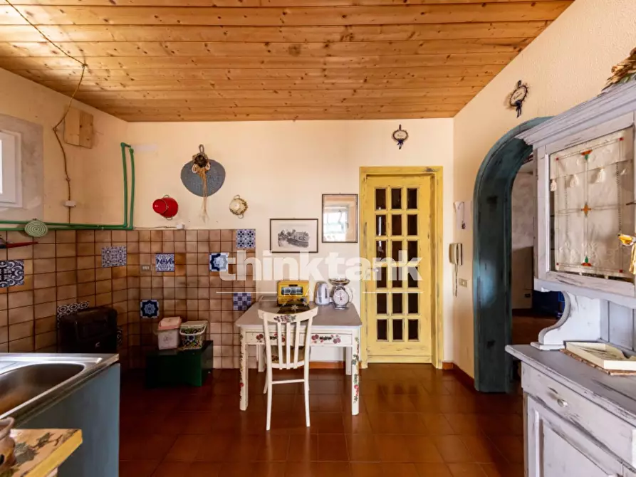 Immagine 17 di Villa in vendita  in Via Santa Lucia a Gravina Di Catania