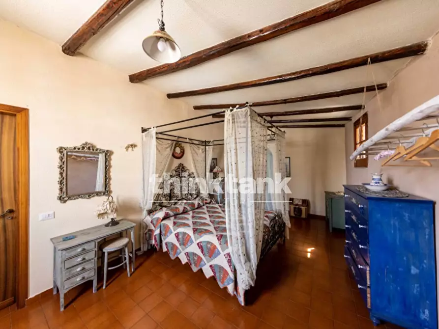 Immagine 28 di Villa in vendita  in Via Santa Lucia a Gravina Di Catania