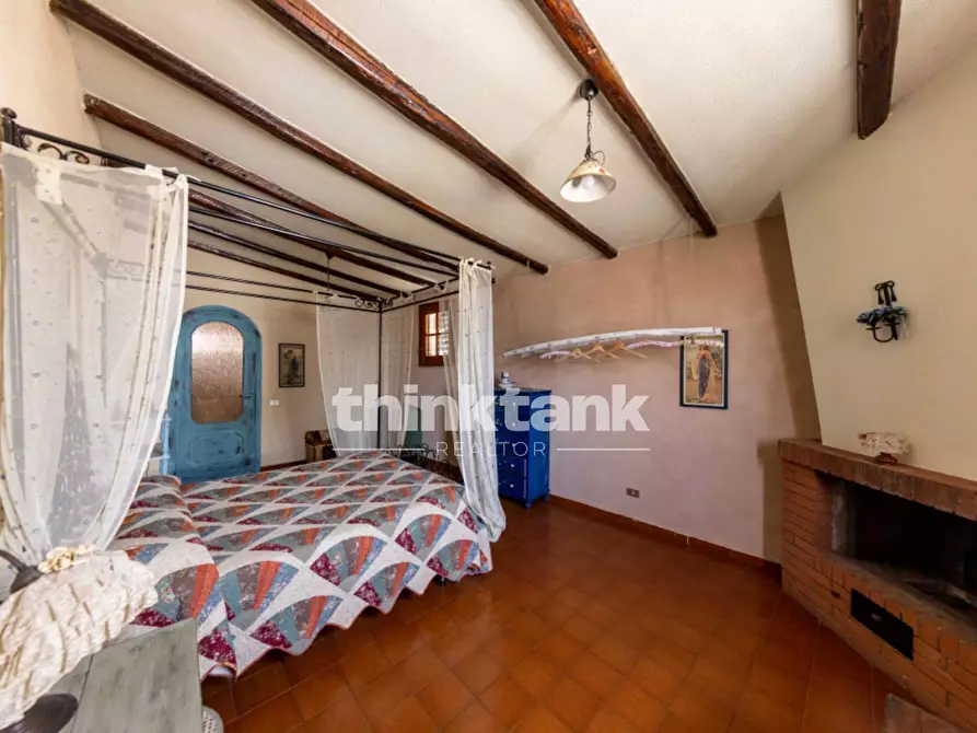 Immagine 30 di Villa in vendita  in Via Santa Lucia a Gravina Di Catania