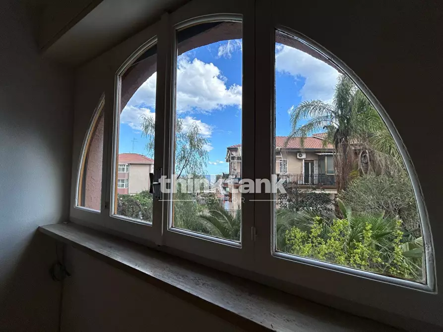 Immagine 6 di Appartamento in vendita  in Via Livorno a Aci Castello