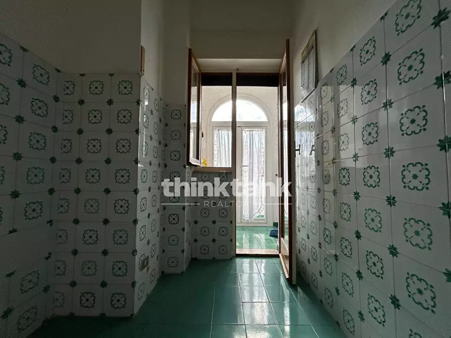 Immagine 10 di Appartamento in vendita  in Via Livorno a Aci Castello