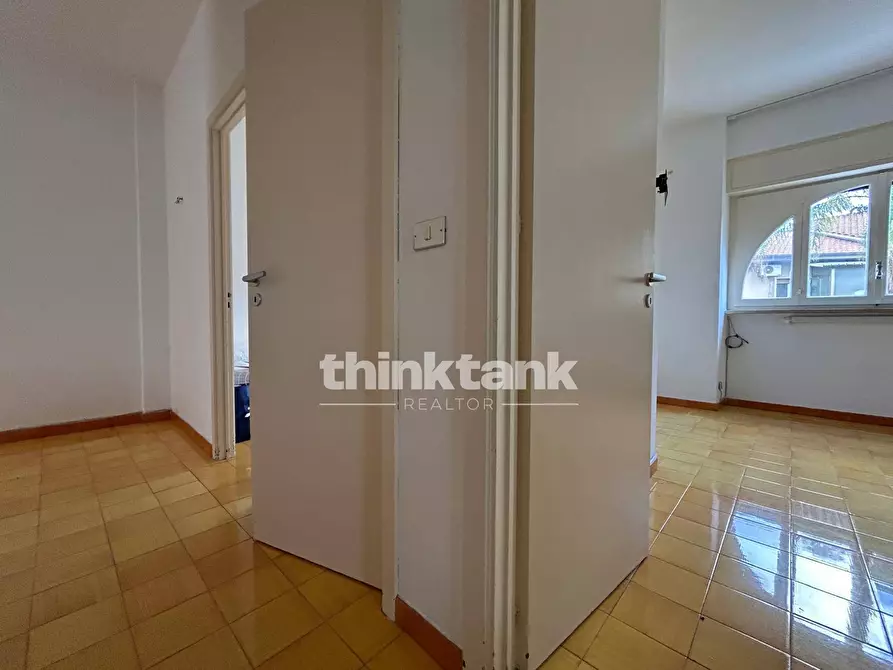 Immagine 14 di Appartamento in vendita  in Via Livorno a Aci Castello