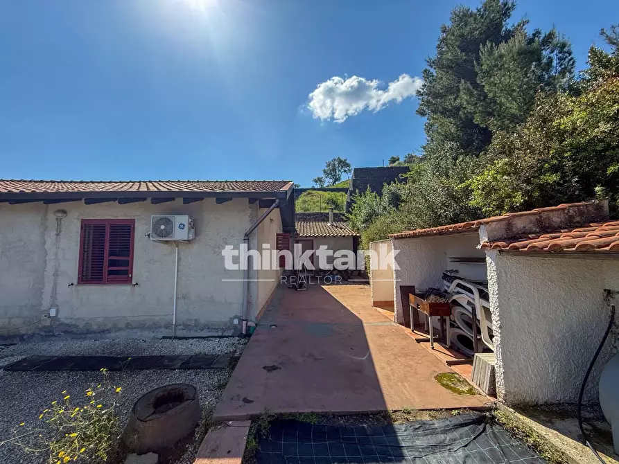 Immagine 26 di Villa in vendita  in Via delle Aragoste a Augusta