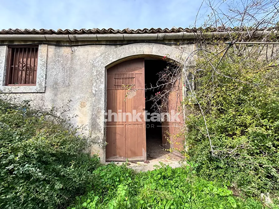 Immagine 47 di Rustico / casale in vendita  in Contrada Serra a Buccheri