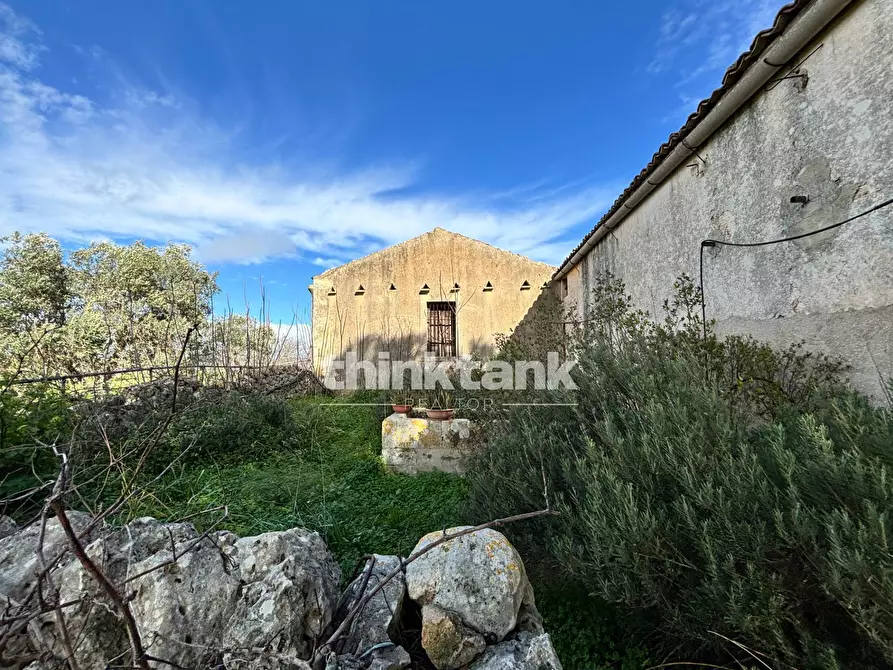 Immagine 55 di Rustico / casale in vendita  in Contrada Serra a Buccheri