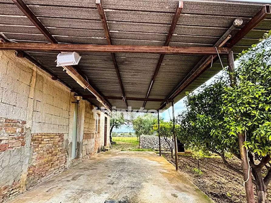 Immagine 51 di Villa in vendita  in Via Luigi Volpicelli a Floridia