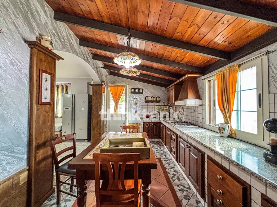 Immagine 6 di Villa in vendita  in Via Luigi Volpicelli a Floridia