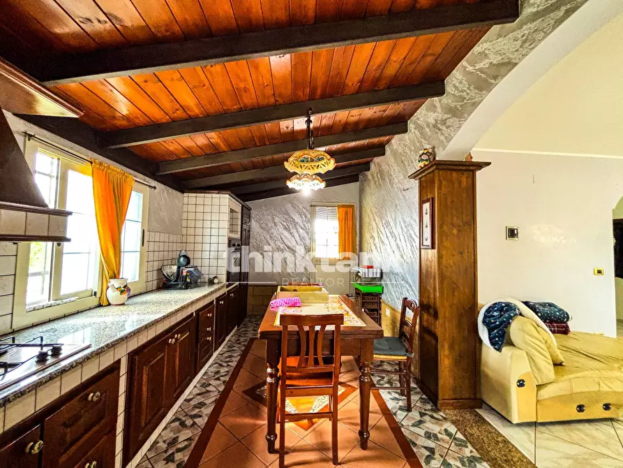 Immagine 5 di Villa in vendita  in Via Luigi Volpicelli a Floridia