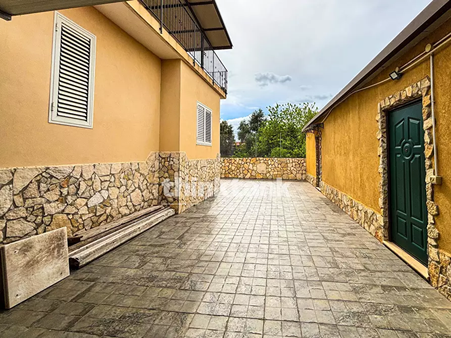 Immagine 42 di Villa in vendita  in Via Luigi Volpicelli a Floridia