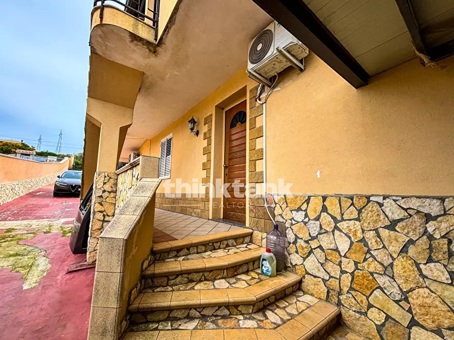 Immagine 16 di Villa in vendita  in Via Luigi Volpicelli a Floridia