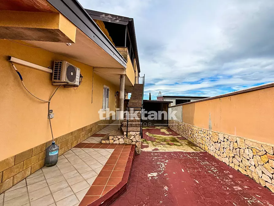 Immagine 39 di Villa in vendita  in Via Luigi Volpicelli a Floridia