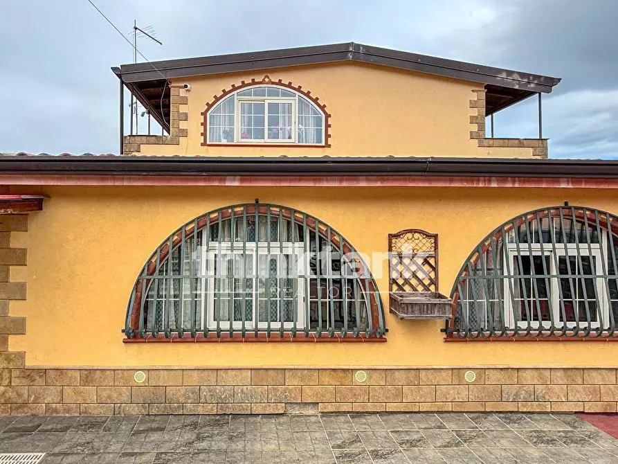 Immagine 4 di Villa in vendita  in Via Luigi Volpicelli a Floridia