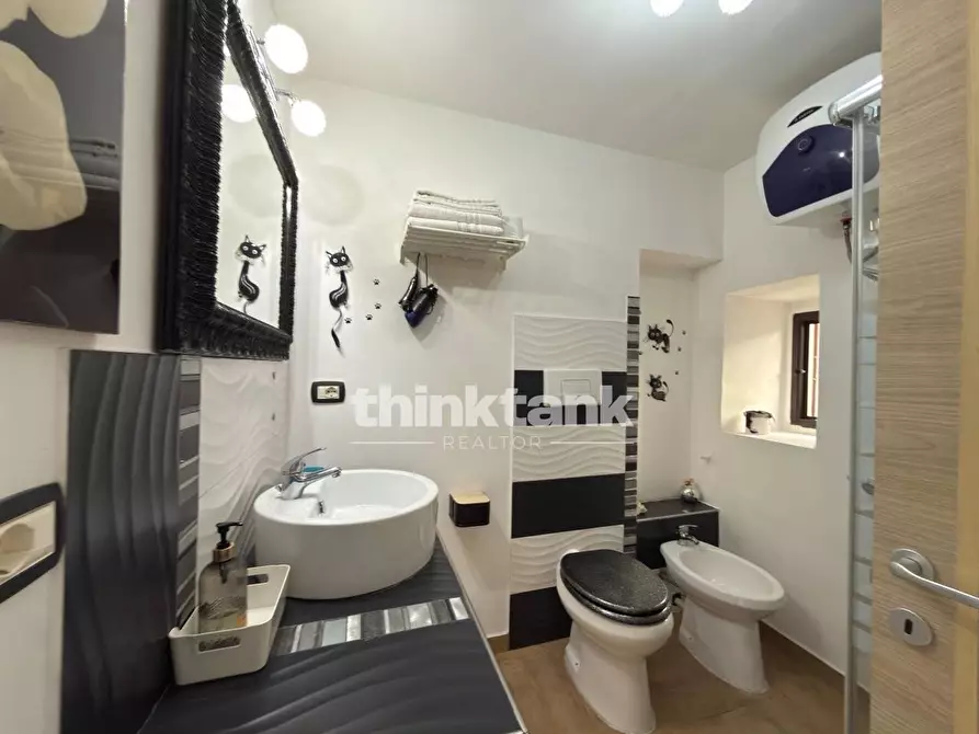 Immagine 11 di Villa in vendita  in Ronco Primo in Via Resalibera a Siracusa