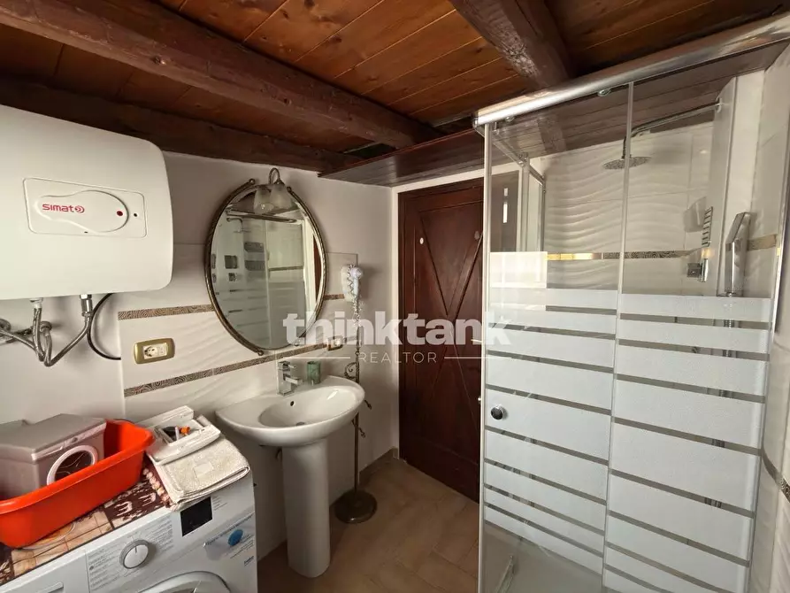 Immagine 17 di Villa in vendita  in Ronco Primo in Via Resalibera a Siracusa