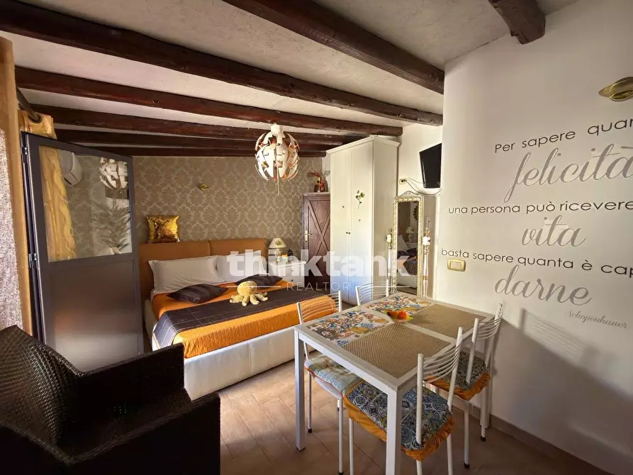 Immagine 18 di Villa in vendita  in Ronco Primo in Via Resalibera a Siracusa