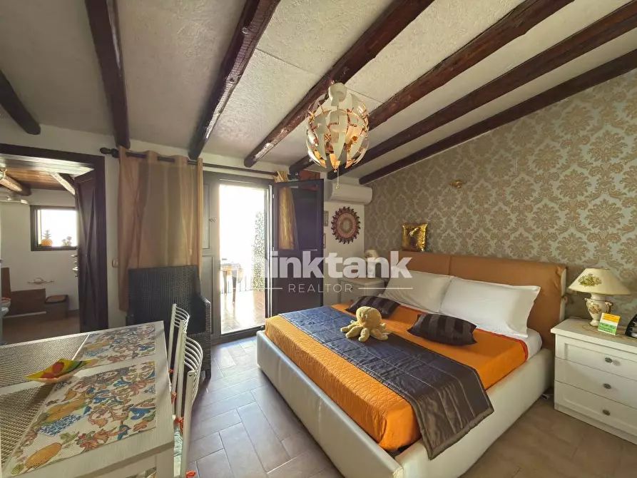 Immagine 29 di Villa in vendita  in Ronco Primo in Via Resalibera a Siracusa