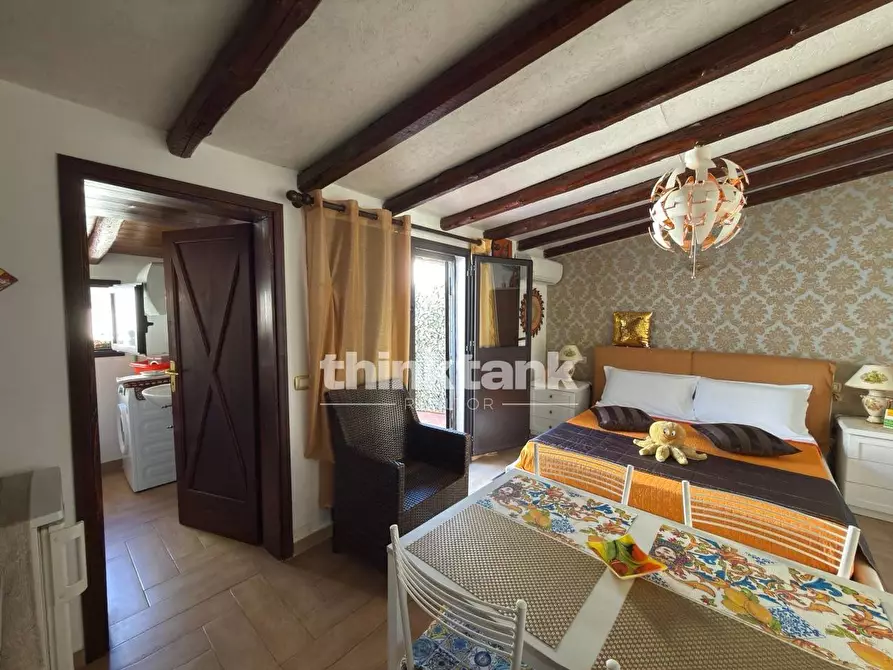 Immagine 35 di Villa in vendita  in Ronco Primo in Via Resalibera a Siracusa