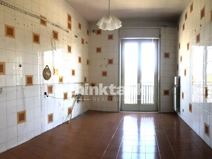 Immagine 8 di Appartamento in vendita  in Piazza Dante Alighieri 6 a Gravina Di Catania