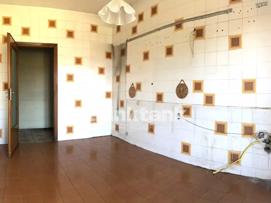 Immagine 9 di Appartamento in vendita  in Piazza Dante Alighieri 6 a Gravina Di Catania