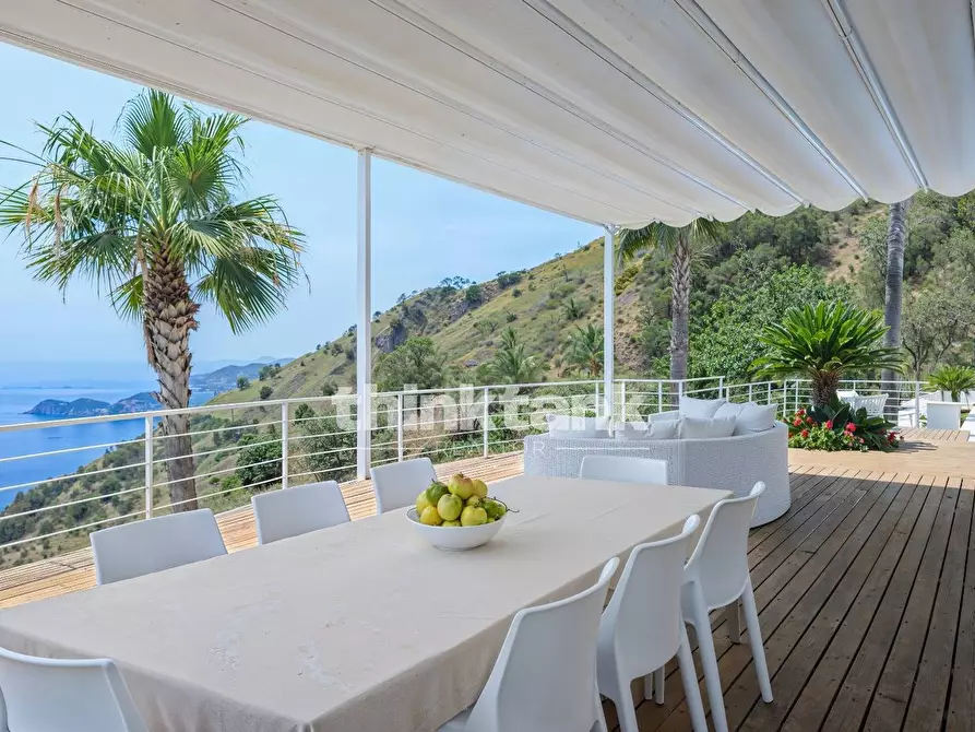 Immagine 18 di Villa in vendita  in Contrada Sillemi a Letojanni