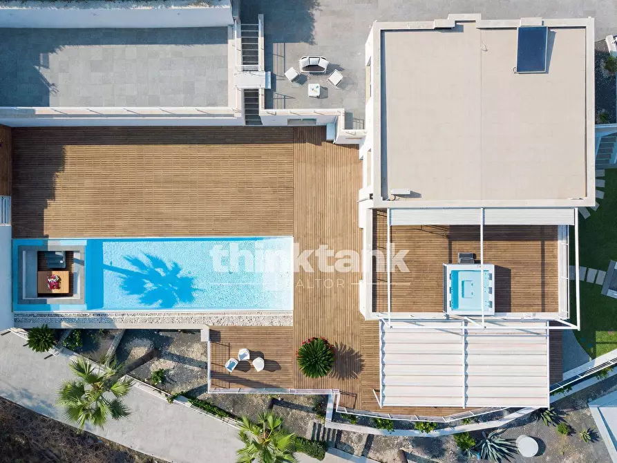 Immagine 35 di Villa in vendita  in Contrada Sillemi a Letojanni