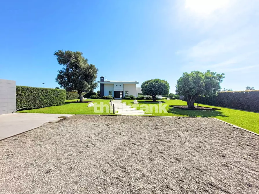 Immagine 6 di Villa in vendita  in Via Timone Zaccanazzo a Acireale