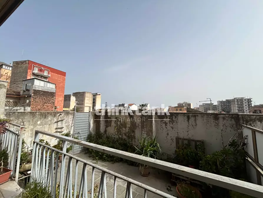 Immagine 15 di Appartamento in vendita  in Via Savoia a Catania
