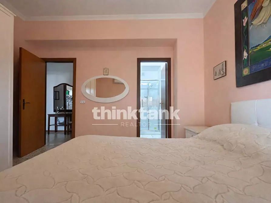 Immagine 16 di Appartamento in vendita  in Via Savoia a Catania