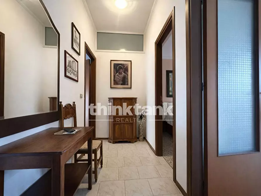 Immagine 4 di Appartamento in vendita  in Via Savoia a Catania