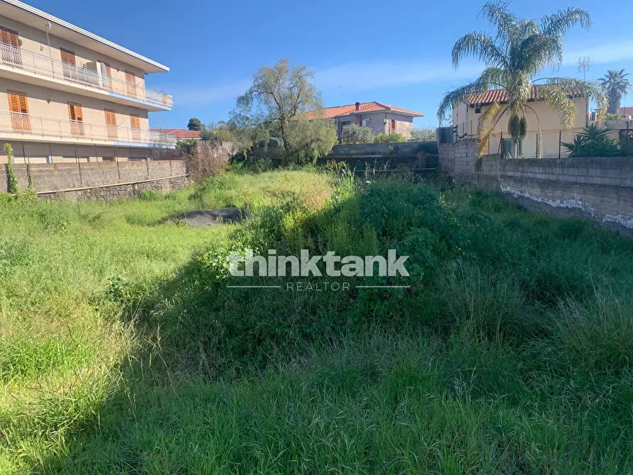 Immagine 3 di Terreno residenziale in vendita  in Via Stromboli 13 a Gravina Di Catania