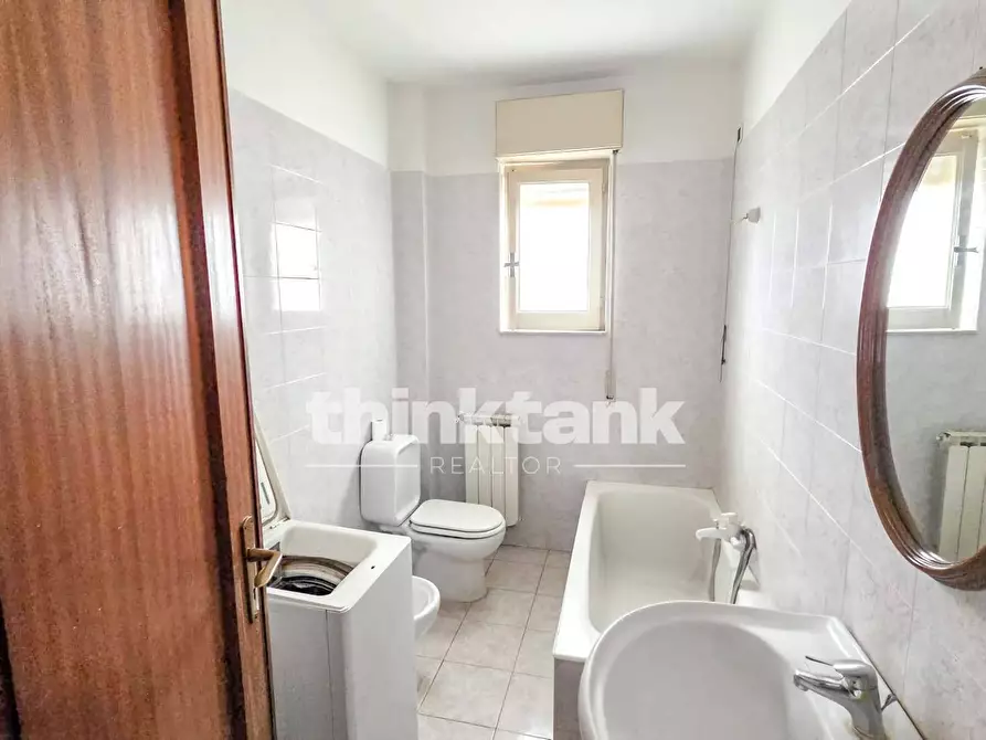 Immagine 10 di Appartamento in vendita  in Via Francesco Crispi a Aci Castello