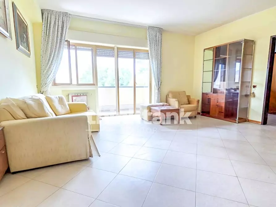 Immagine 4 di Appartamento in vendita  in Via Trinità Cavolò a Gravina Di Catania