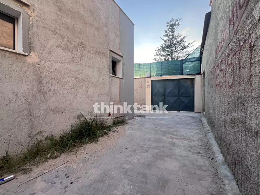 Immagine 24 di Appartamento in vendita  in Via F.  Calvi a Scicli