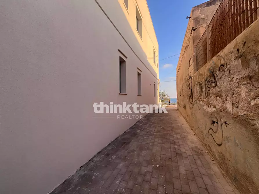 Immagine 41 di Appartamento in vendita  in Via F. Calvi a Scicli