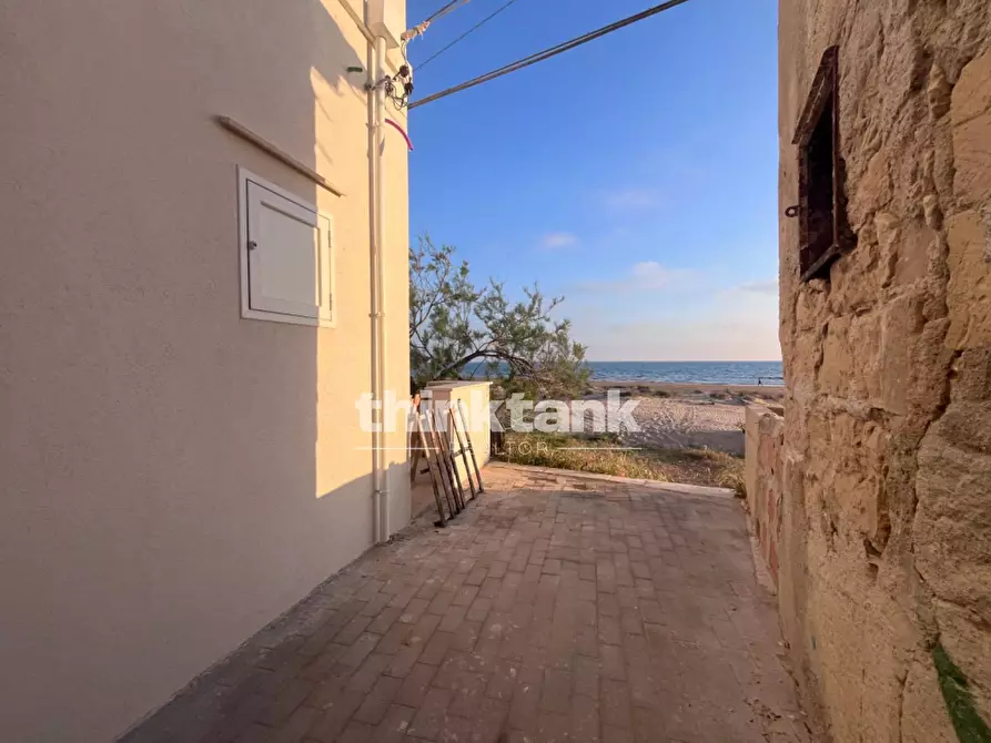 Immagine 42 di Appartamento in vendita  in Via F. Calvi a Scicli