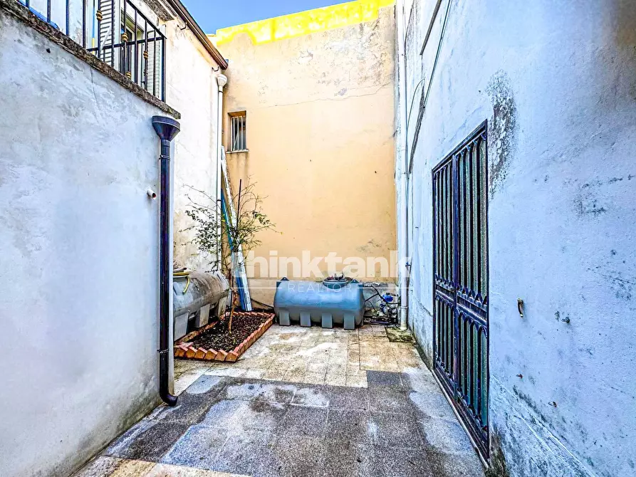 Immagine 27 di Villa in vendita  in Via Angelo Cavarra a Noto