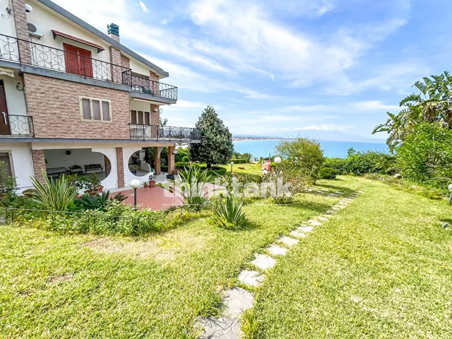 Immagine 7 di Villa in vendita  in Costa Degli Oleandri a Augusta