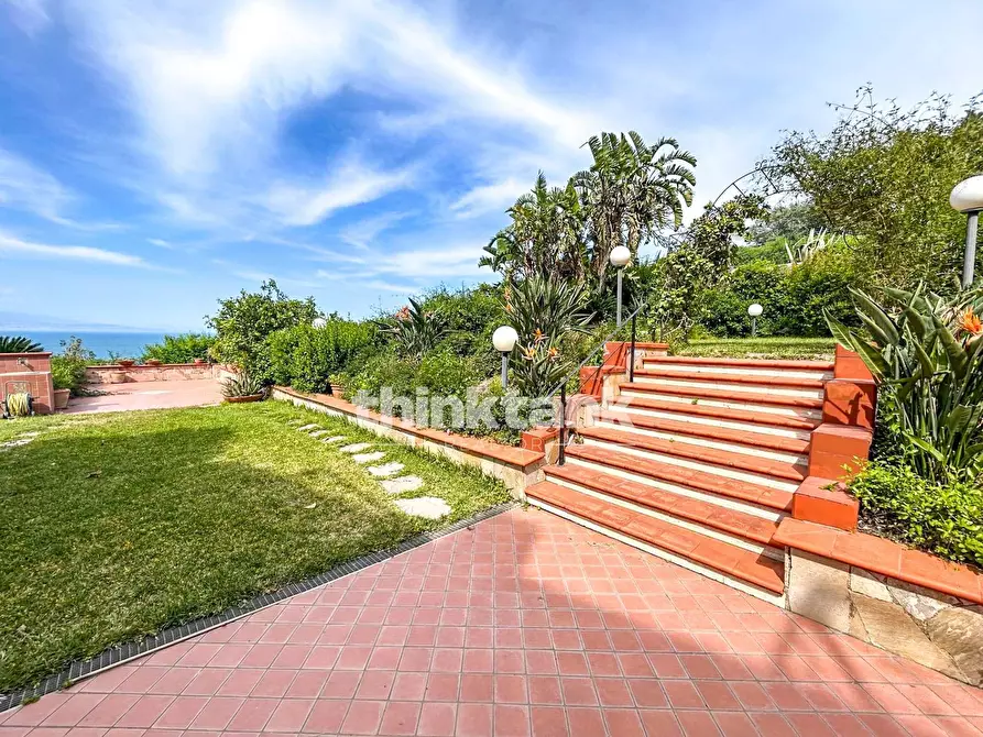 Immagine 10 di Villa in vendita  in Costa Degli Oleandri a Augusta