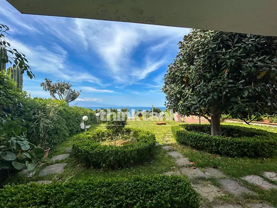 Immagine 49 di Villa in vendita  in Costa Degli Oleandri a Augusta