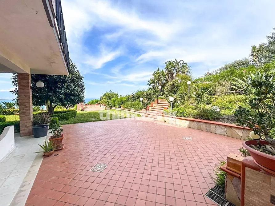 Immagine 36 di Villa in vendita  in Costa Degli Oleandri a Augusta