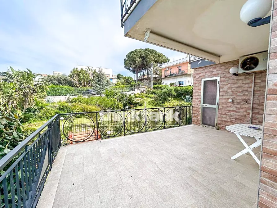 Immagine 41 di Villa in vendita  in Costa Degli Oleandri a Augusta