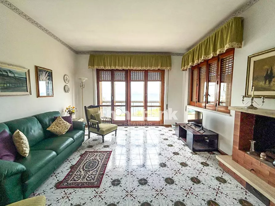 Immagine 11 di Villa in vendita  in Costa Degli Oleandri a Augusta