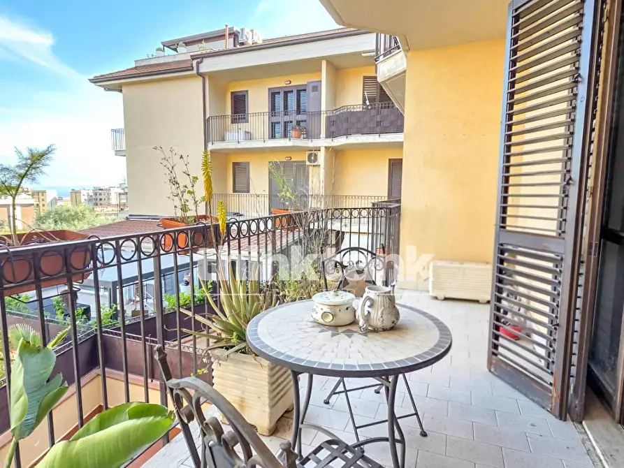 Immagine 1 di Appartamento in vendita  in Via Pietro Dell' Ova a Catania