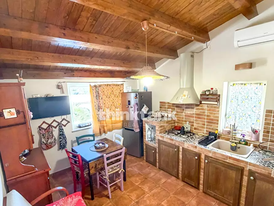 Immagine 6 di Villa in vendita  in Via Chiusa di Carlo a Avola