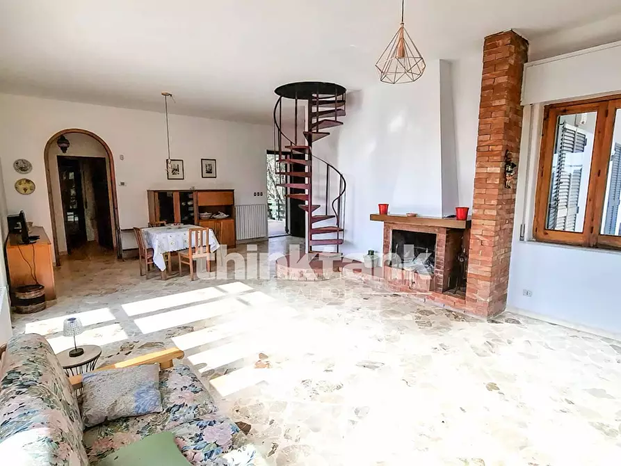 Immagine 7 di Villa in vendita  in Via Silvio Pellico a Aci Sant'antonio