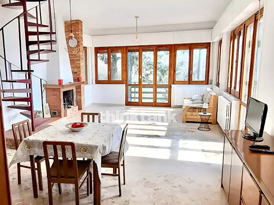 Immagine 8 di Villa in vendita  in Via Silvio Pellico a Aci Sant'antonio