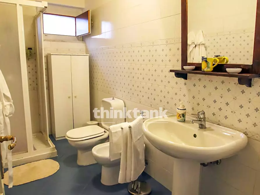 Immagine 19 di Villa in vendita  in Via Silvio Pellico a Aci Sant'antonio
